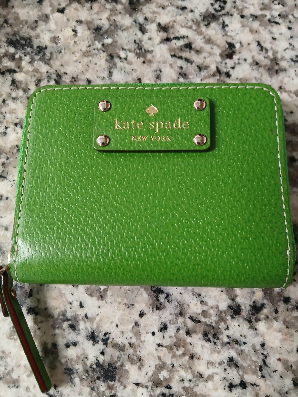 Kate Spade Green Leather Zip Around  Wallet Card Holder READ